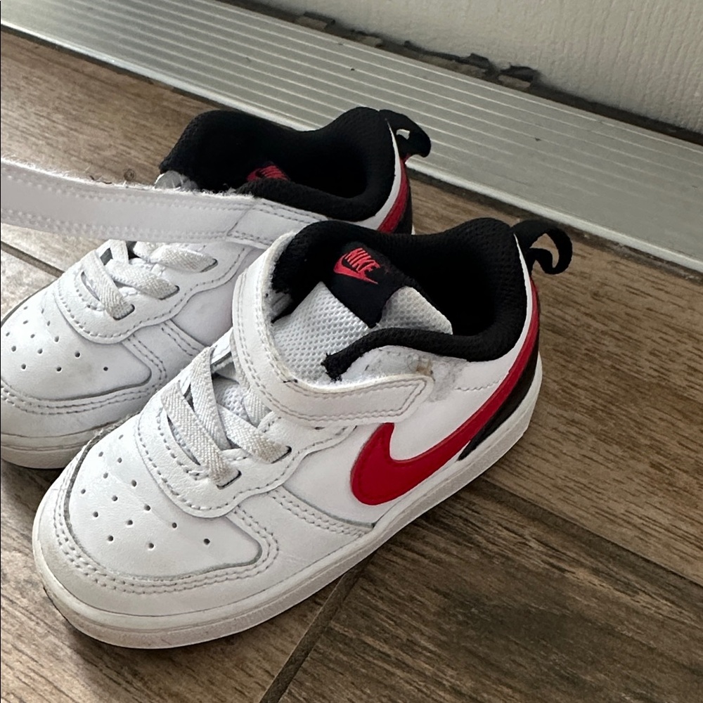 Nike White and Red Kids' Sneakers